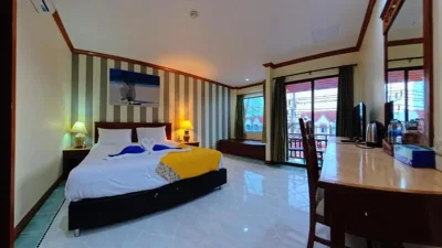 Deluxe-Doppelzimmer mit Balkon — Royal Vista Patong